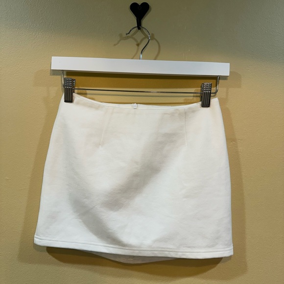 NWT SNDYS X Revolve White Dakota Mini Skirt Women’s Size Small - Picture 4 of 7